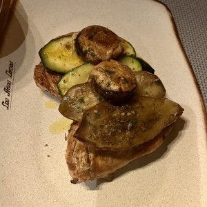 Pollo a la plancha con vegetales