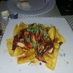 pulpo al carbon