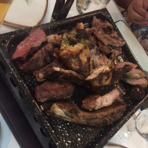 parrilla para cuatro personas