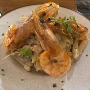 Penne con langostinos 