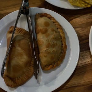 Empanadas de queso y carne