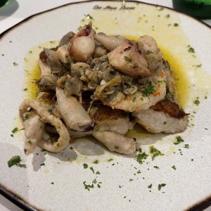 PESCADOS - Corvina Pescatore