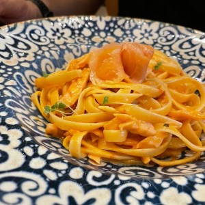 Fettuccine Alla Crema Rosa Di