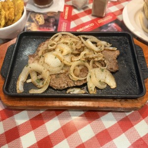 FILETES - Encebollado