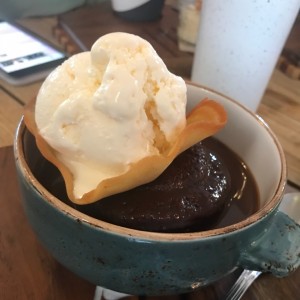 sticky toffee pudding