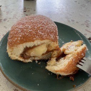 Dona rellena, deliciosa