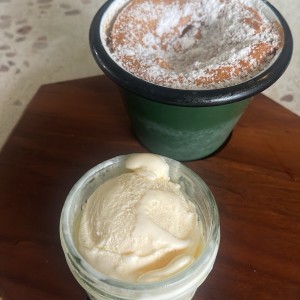 Lava Cake De Dulce De Leche