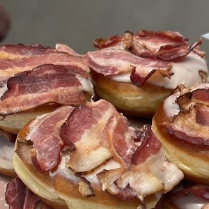 Donuts con tocino.