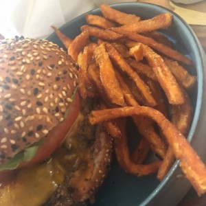 homestyle burguer con camote