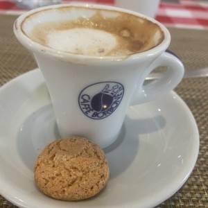 capucciono deli