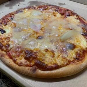Pizza 4 Formaggi