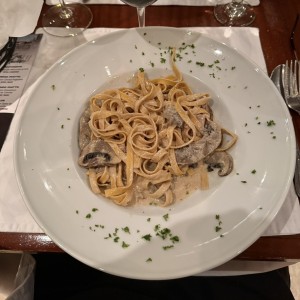 Fettuccine Fresco Alla Boscaiolla 