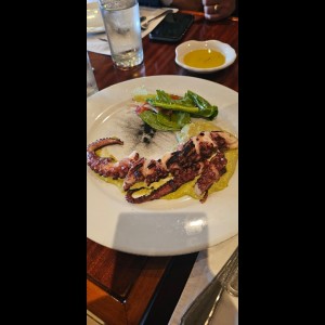 Antipasti Caldi - Pulpo al Grill