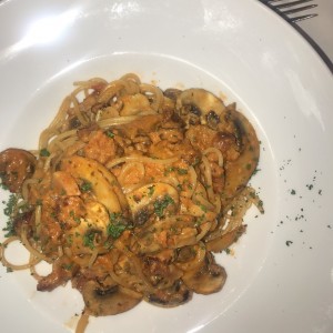 pastas con ongos a la bocaiola