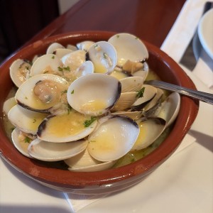 Almejas Importadas a la Veneciana