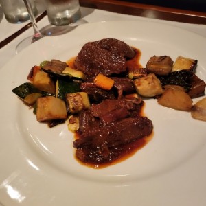 lengua con vegetales
