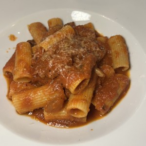 Rigatoni all’ amatriciana 