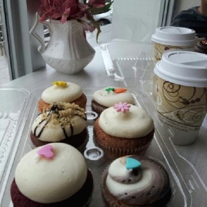 Cupcakes variados y te chai