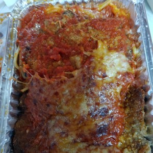 Milanesa de pollo con pastas