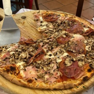 Pizza 4 stagioni familiar