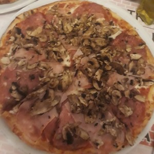 Pizza 4 estaciones