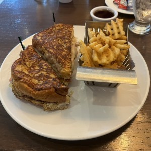 Desayunos - Sandwich Montecristo