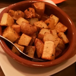 Papas bajo El Roble