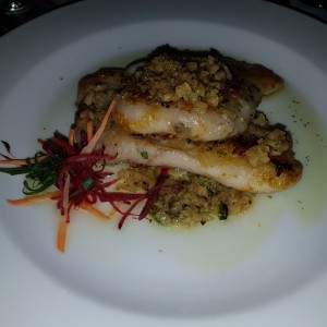filete de corvina al ajillo