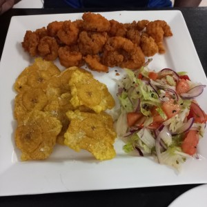 camarones con patacones