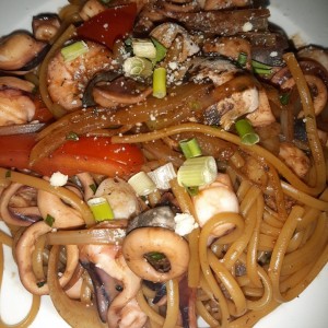 Tallarines de mariscos