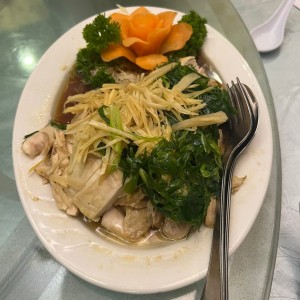 Pollo deshuesado con jengibre