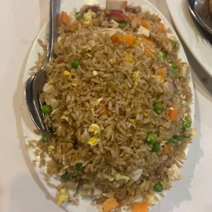 Arroz frito con vegetales