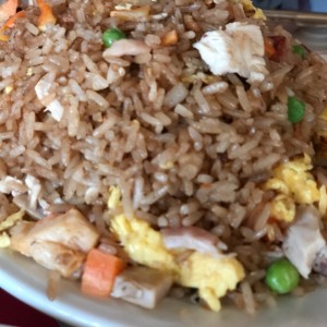 Arroz pollo y cerdo