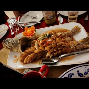 Pescado racimo de uvas con salsa agridulce