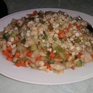 pollo con almendras