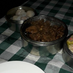 ha kao y carne en salsa de Frijol negro