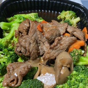 Beef with brocolo