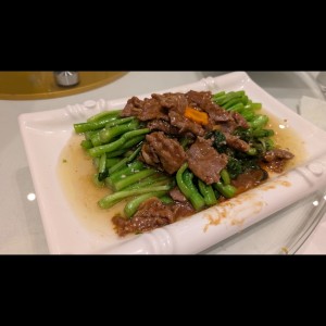 Carne con hoja de mostaza