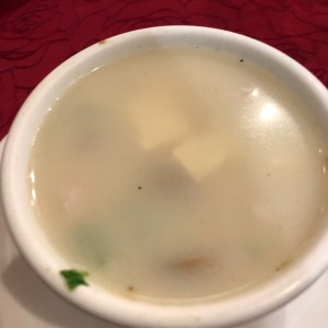 sopa de bolitas de pescado