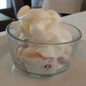Chirimoya con crema
