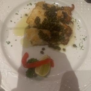 Corvina a la Plancha con Alcaparras