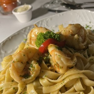 Fettucine con Langostinos al Olio