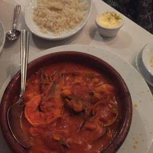 Cazuela de Mariscos con Concolon