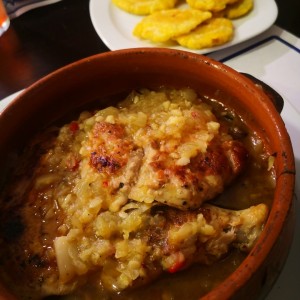 1/2 pollo al aljillo