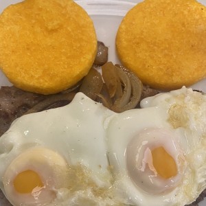 Carnes - Bistec Encebollado