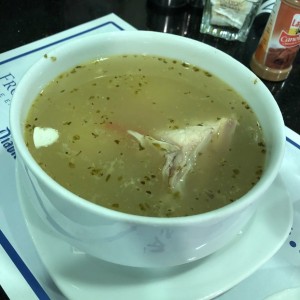 Sancocho de pollo.
