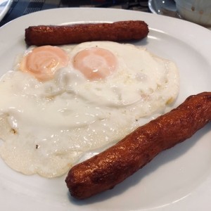 Dos huevos - salchicha