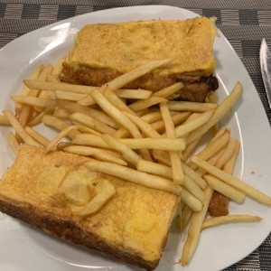 Emparedado Monte Cristo