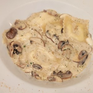 Ravioli con Hongos