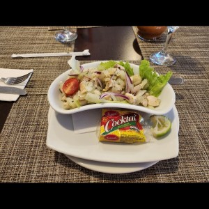 Entradas Frias - Ceviche de Corvina